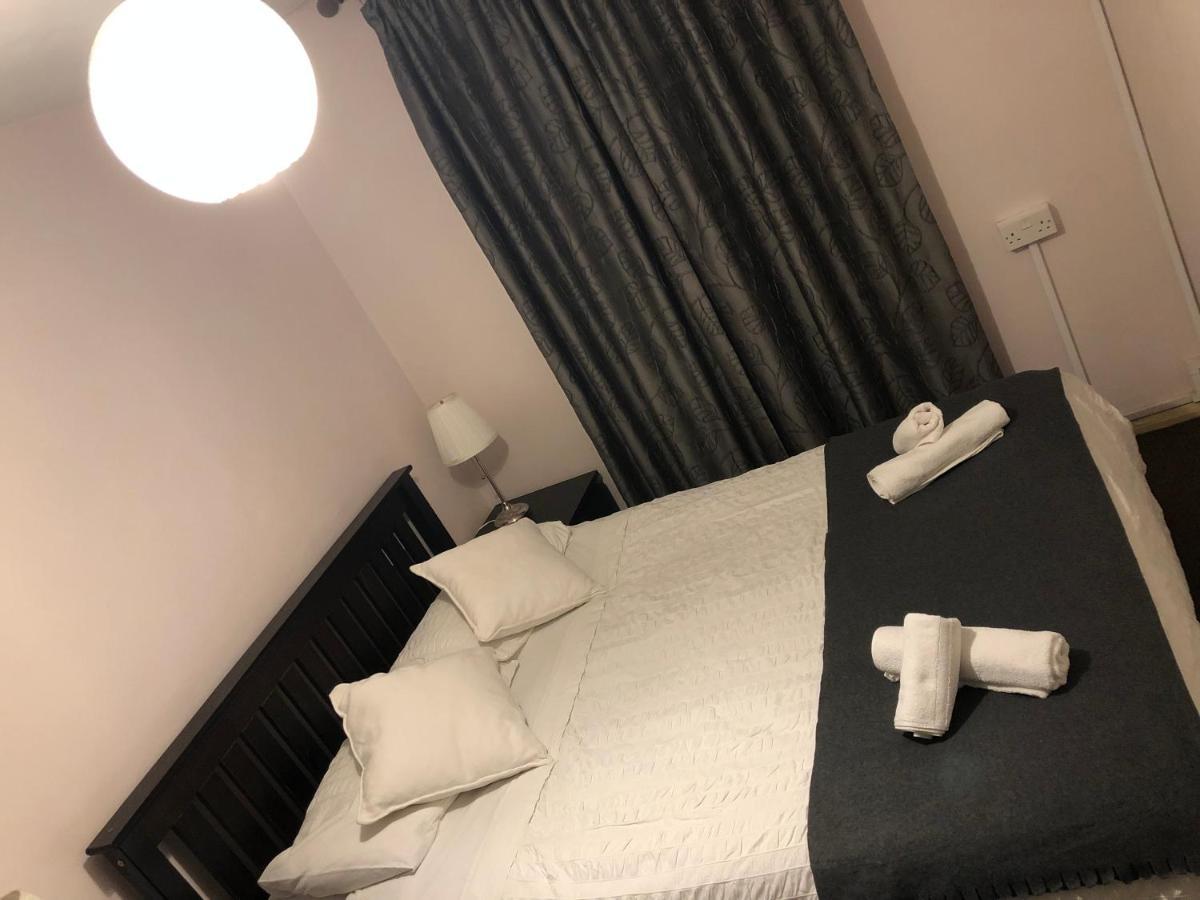 Lovely One Bed Apartment To Rent Londra Esterno foto