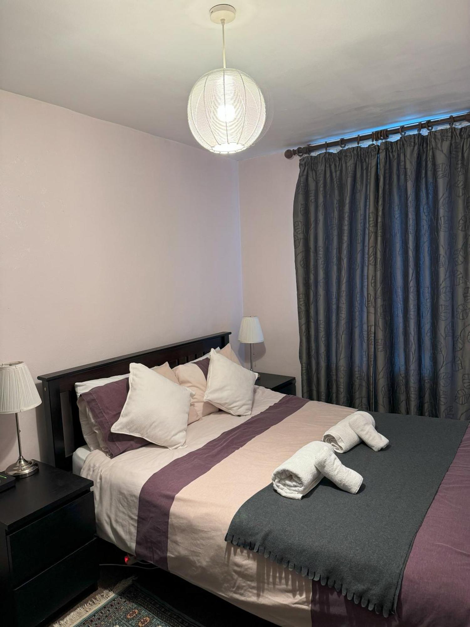 Lovely One Bed Apartment To Rent Londra Esterno foto